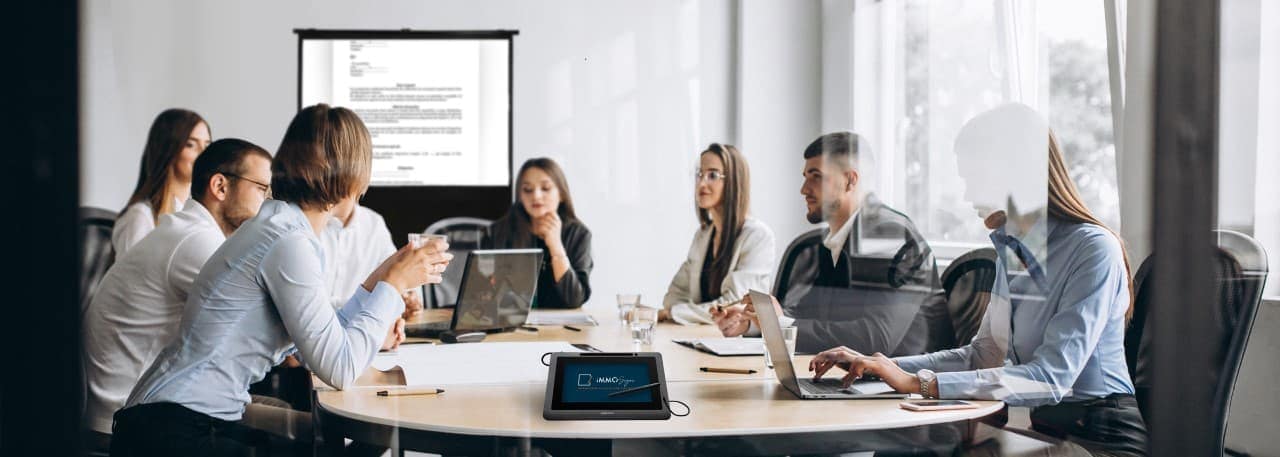 IMMOSIGN, la solution digitale dédiée à l'immobilier : signature électronique et LRE Signature électronique IMMOSIGN dans une agence
